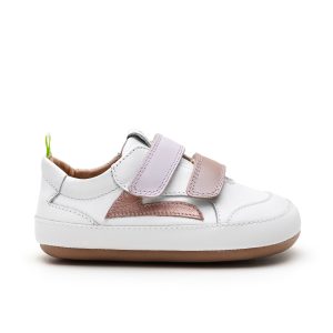 Basket souple premiers pas pour bébé fille en cuir Reach et facile à enfiler avec des scratchs